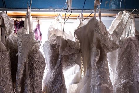 'Sepia Bride' photography goes viral on social media, sparks .